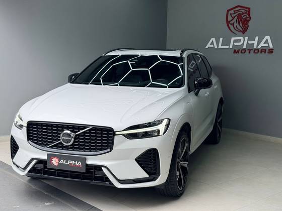 VOLVO XC60 2.0 T8 RECHARGE ULTIMATE DARK AWD GEARTRONIC VOLVO XC60 2.0 T8 RECHARGE ULTIMATE DARK AWD GEARTRONIC